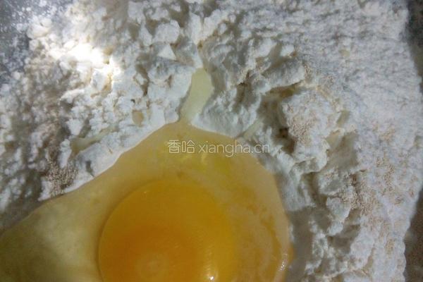 超松软的吐司(手工二十分钟出膜)的做法图解1