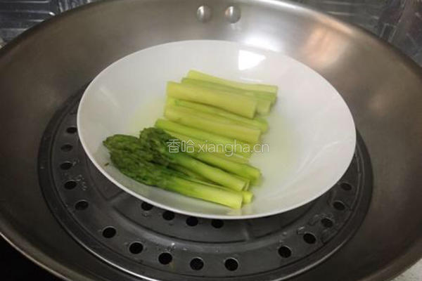 芦笋沙拉的做法图解3