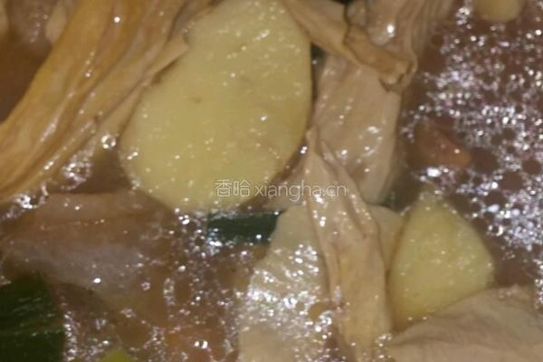 墨鱼干茨菇汤