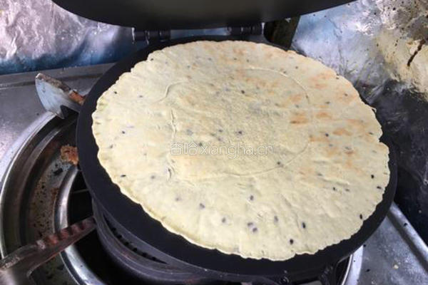 芝麻酥脆蛋卷的做法图解5