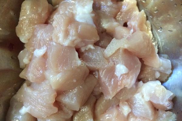 肉粒豌豆的做法图解2