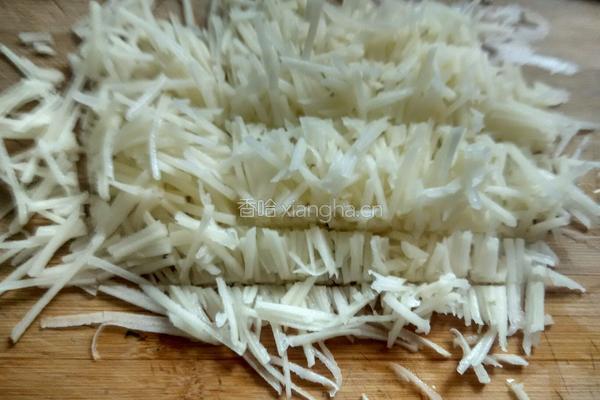 土豆丝煎饼的做法图解2