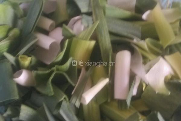洋大蒜烧豆腐的做法图解1