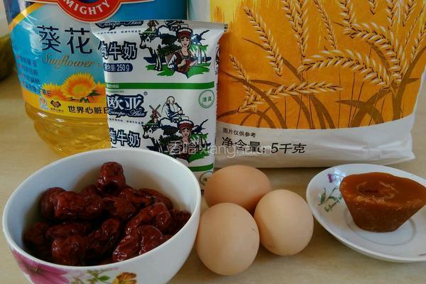 枣泥糕的做法图解1