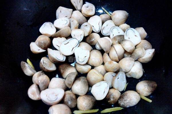 蚝油草菇的做法图解4
