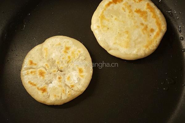 香酥黑芝麻馅饼的做法图解12