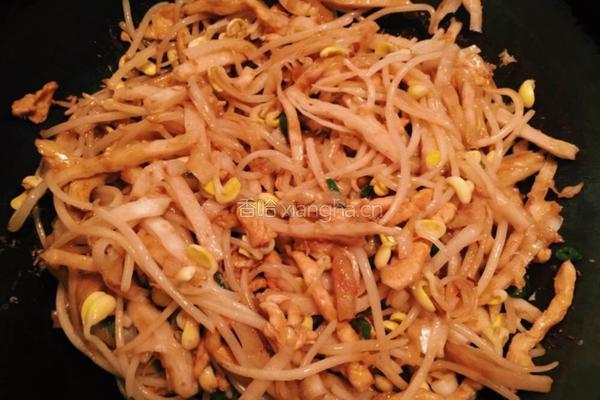 鸡丝黄豆芽炒饼的做法图解6