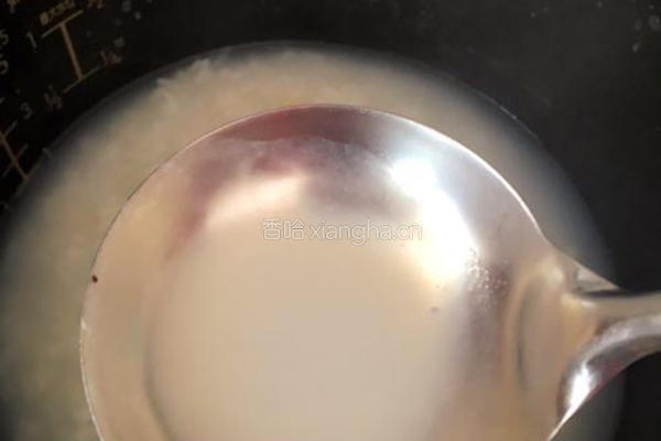胡萝卜鸡蛋米汤羹（宝宝食谱）的做法图解6