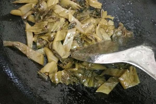 酸菜炒猪肝的做法图解6