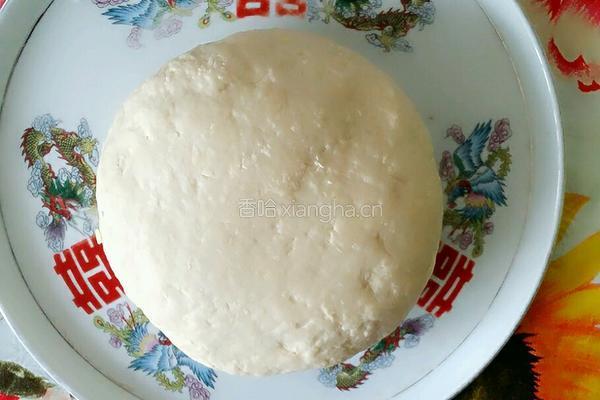 西葫芦韭菜鸡蛋虾米水饺的做法图解6