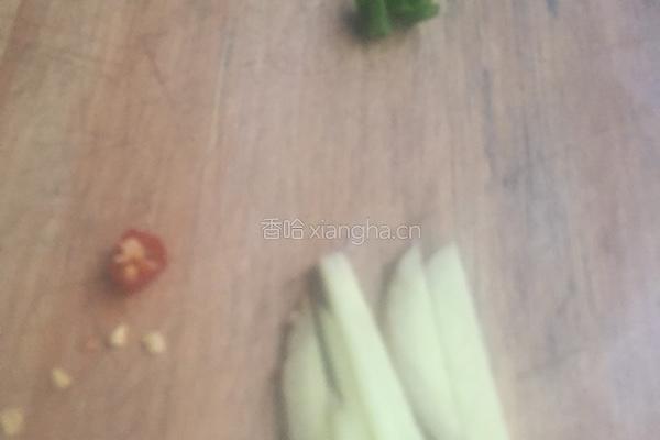 啤酒鸡爪的做法图解2