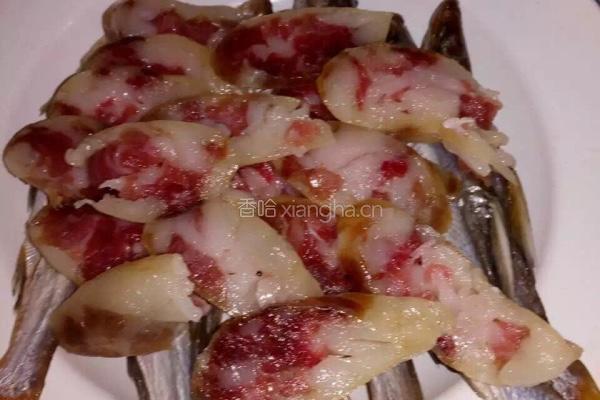咸鱼蒸腊肠的做法图解4