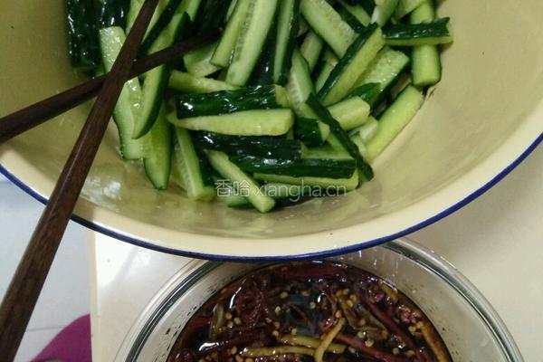 酸甜麻辣瓜条的做法图解6