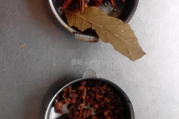 秘卤鸡爪的做法图解3
