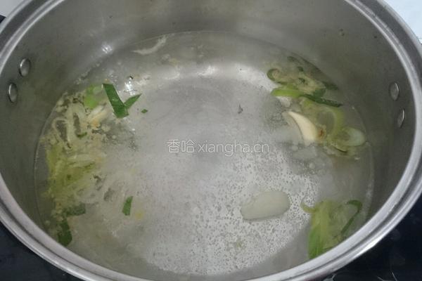裙带鸡蛋汤的做法图解2