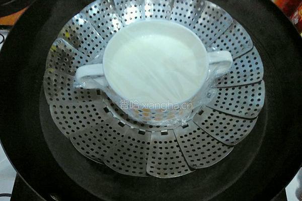 草莓双皮奶的做法图解15