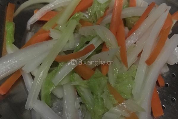 时蔬培根生菜卷的做法图解2