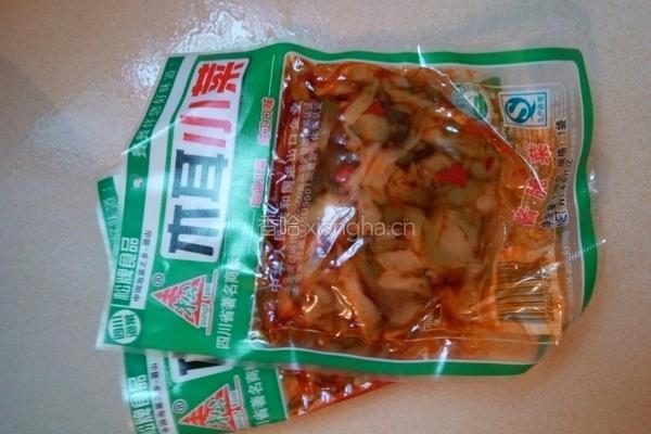 下饭菜炒肉丝的做法图解1