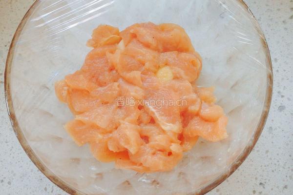 彩椒炒鸡肉片的做法图解5