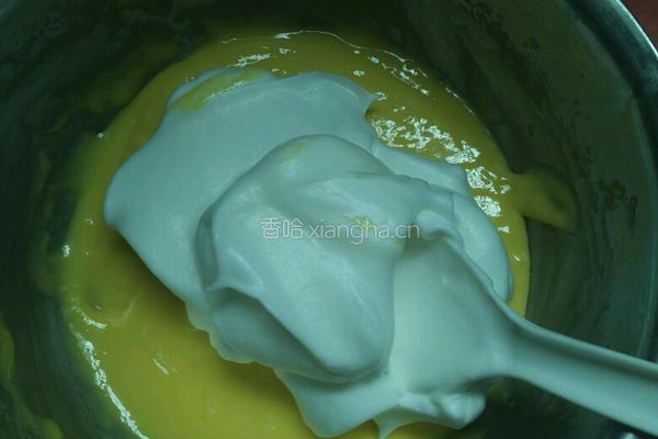 电饭锅葡萄干酸奶蛋糕的做法图解8