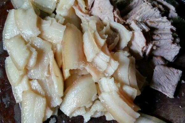 藠头回锅肉的做法图解2