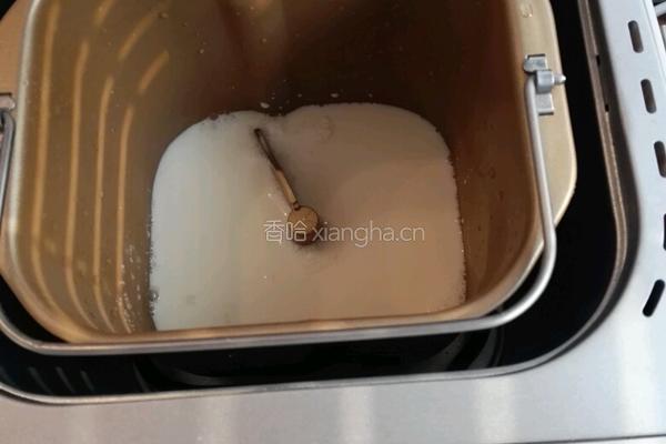 高钙低糖海苔肉松土司的做法图解1