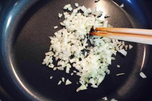 豆奶汉堡牛肉饼的做法图解2
