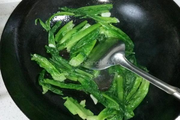 清炒油麦菜的做法图解3