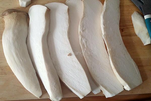 香烤羊排蘑菇卷的做法图解4