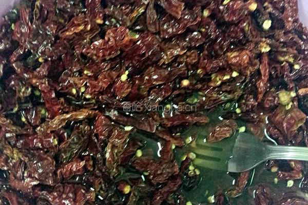 椰浆饭(NASI LAMA)的辣椒 的做法图解1