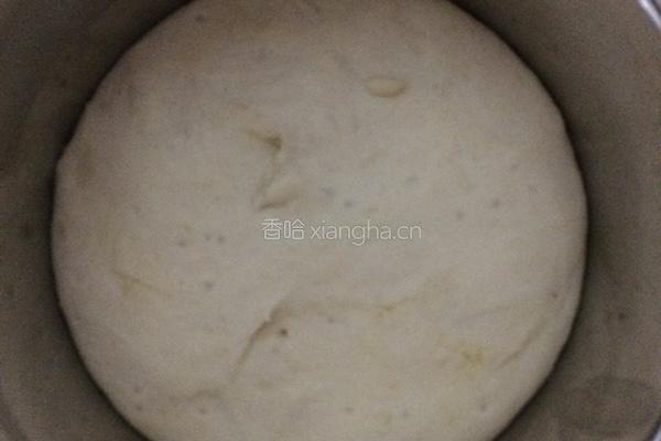 洋葱火腿披萨的做法图解3