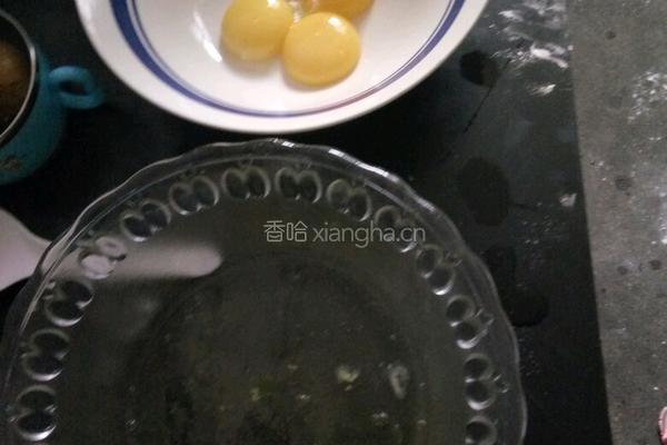电饭煲蛋糕的做法图解1