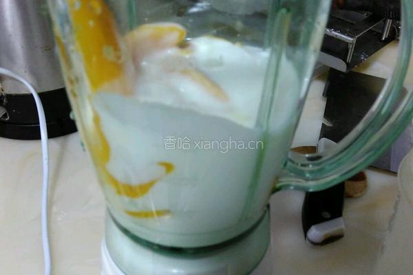 芒果酸奶的做法图解2