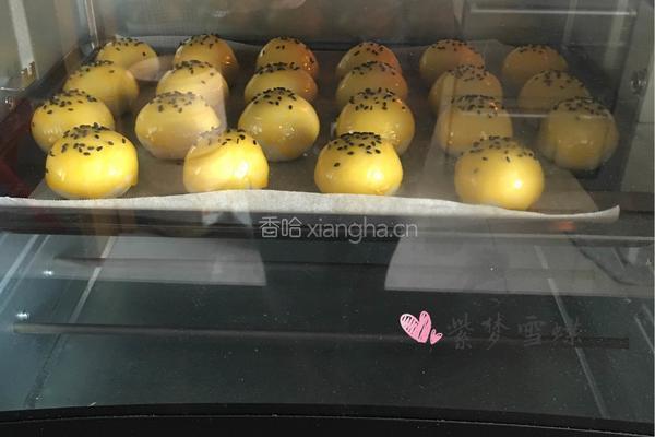 蛋黄酥的做法图解19