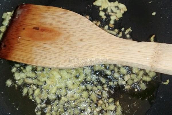 荷兰豆炒肉片的做法图解1