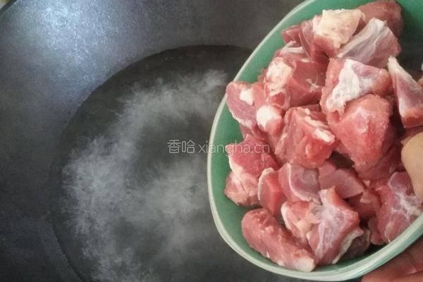 红焖羊肉萝卜的做法图解2