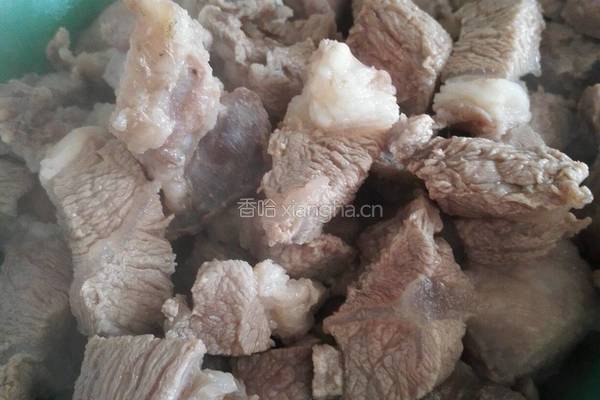 红焖羊肉萝卜的做法图解3