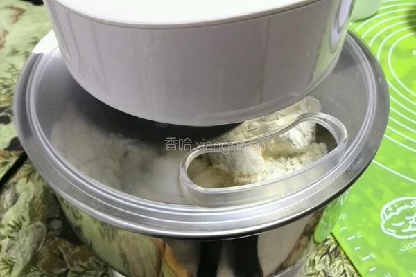 奶酪面包的做法图解3