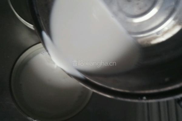 双皮奶的做法图解2