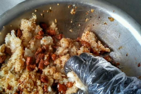 手工大肉丁烧卖的做法图解4