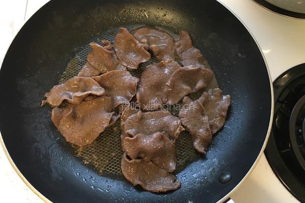 牛舌蔬菜卷的做法图解3