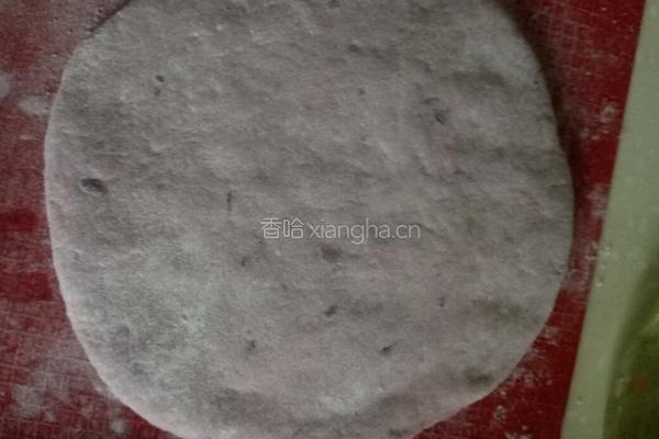 紫薯玫瑰馅饼的做法图解4