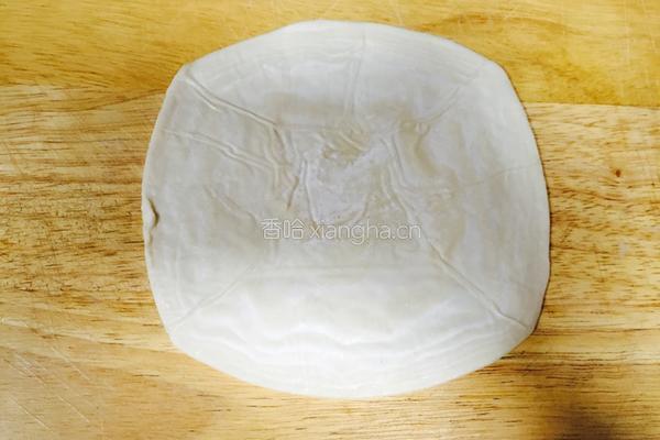 快手酥皮香蕉卷——香蕉墩儿的做法图解1