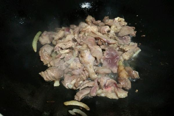 炒羊肉的做法图解2