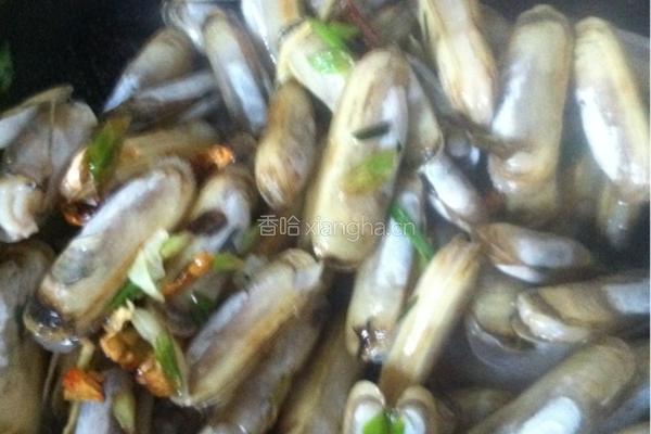 青炒海蛏子的做法图解3