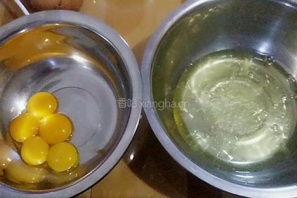 8寸酸奶戚风蛋糕的做法图解2