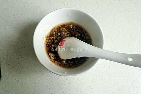 蒜泥黄瓜片的做法图解11