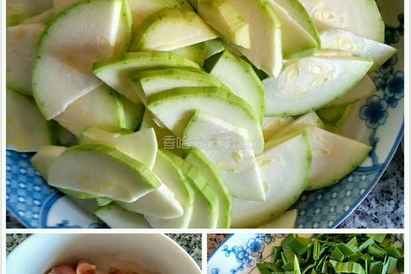 西葫芦炒肉片的做法图解1