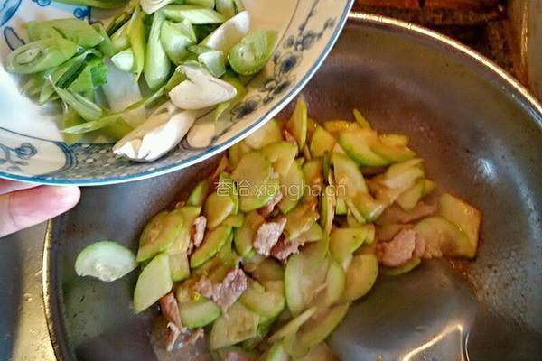 西葫芦炒肉片的做法图解5