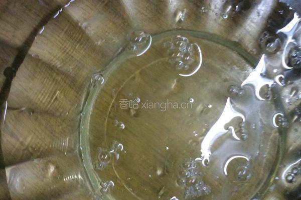 秘制戚风蛋糕的做法图解1